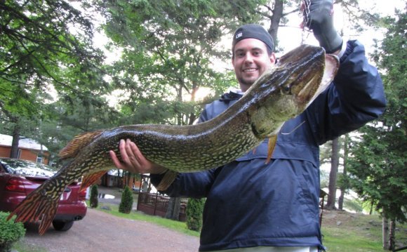Pike fishing on loughborough