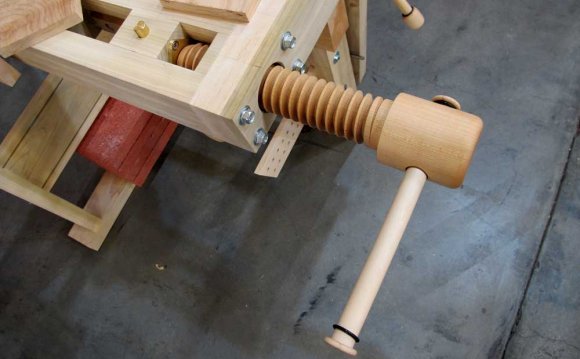 Lake Erie Toolworks showed off