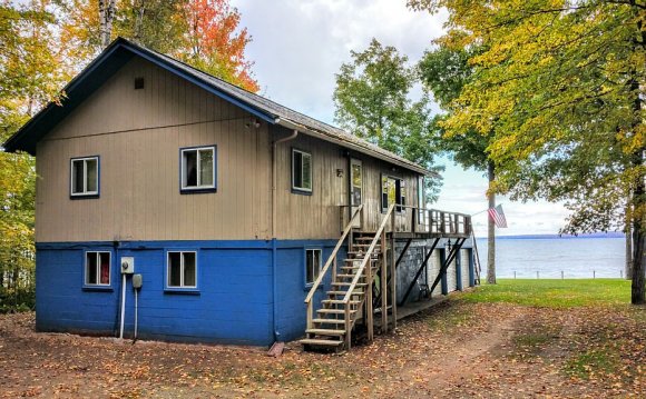 Lake Superior Lodge: 4