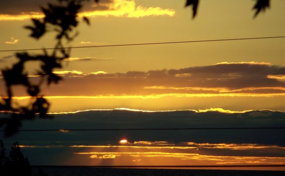 LAKE ERIE SUNSETS, excuse the