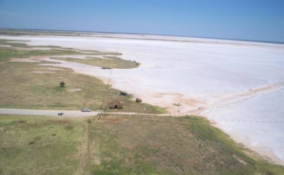 Great Salt Plains Lake is